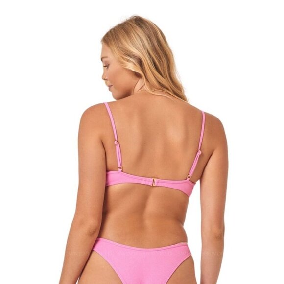 L Space Bikini Bra Top Women's Pink Guava Wired Front Helena  Size Medium - Picture 2 of 9